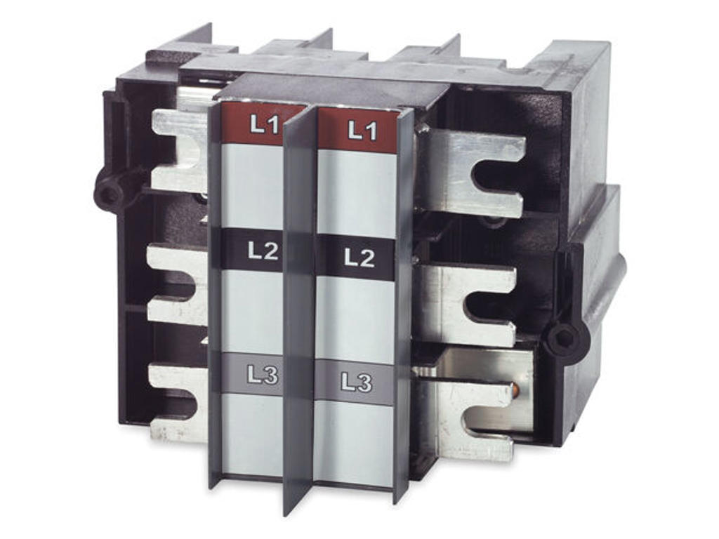 APC PD3PADAPT3 strømadapter og vekselret Sort