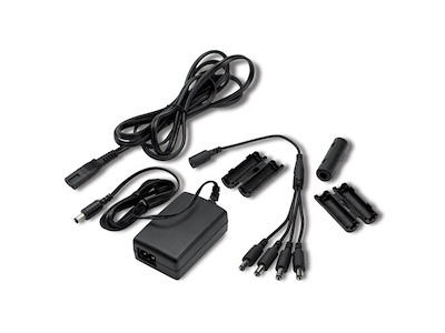 APC Power Supply KVM Serial Server Module strømadapter og vekselret Sort