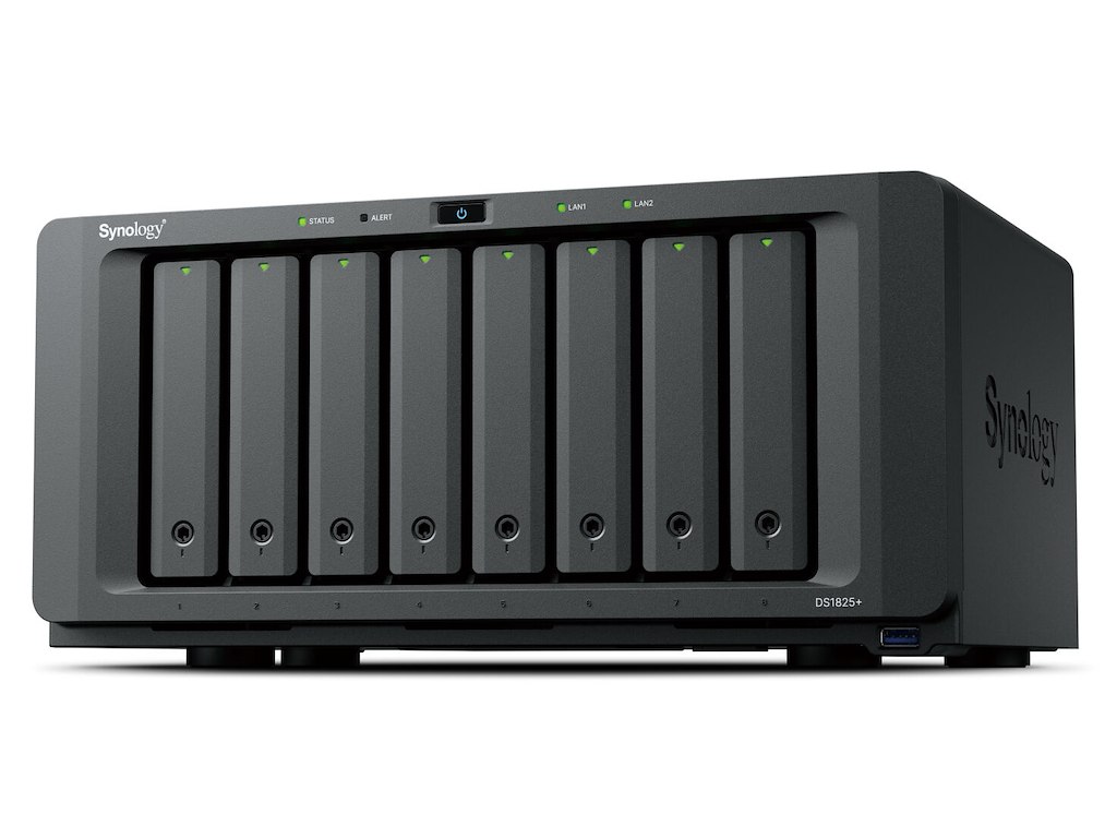Synology DiskStation DS1825+ NAS & lagringsserver Ryzen Embedded V1500B 8 GB DDR4 0 TB Sort