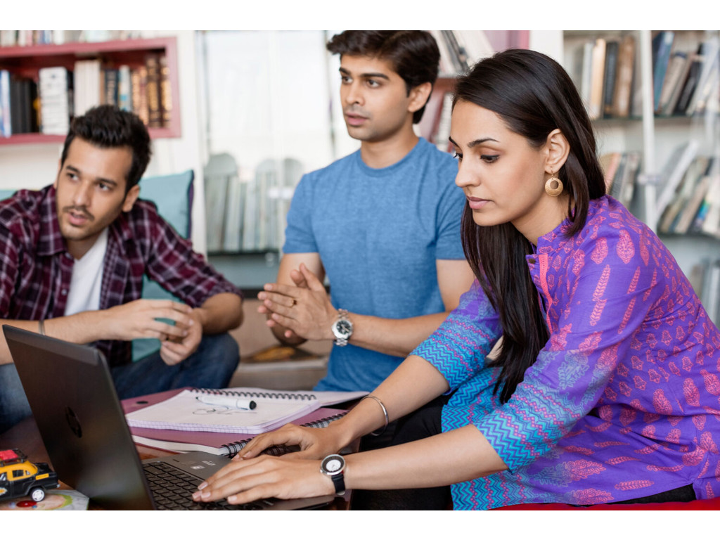 HP EliteBook X G1a Next Gen AI PC Copilot+ PC AMD Ryzen AI 9 HX 375 Laptop 35,6 cm (14") Berøringsskærm 2.8K 64 GB LPDDR5x-SDRAM 1 TB SSD Wi-Fi 7 (802.11be) Windows 11 Pro Sølv