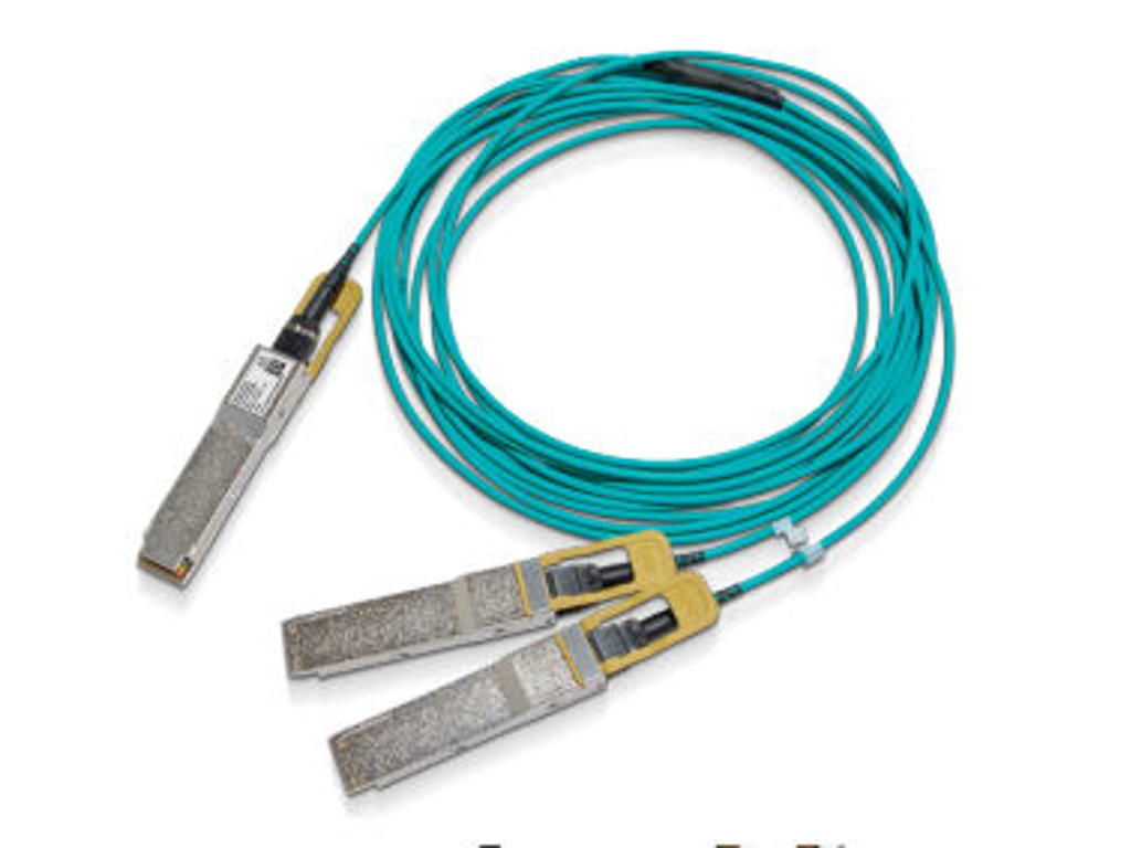 Nvidia MFS1S50-H005V InfiniBand og fiberoptisk kabel 5 m QSFP56 2x QSFP56 Blå