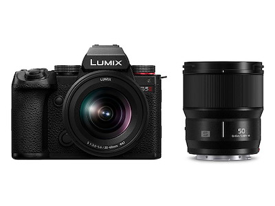 Panasonic Lumix S5II + S 20-60MM F3.5-5.6 + 50mm F1.8 MILC 24,2 MP CMOS 12000 x 8000 pixel Sort