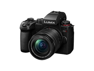 Panasonic Lumix G9 II + 12-60mm F3.5-5.6 MILC 25,21 MP Live MOS 11552 x 8672 pixel Sort