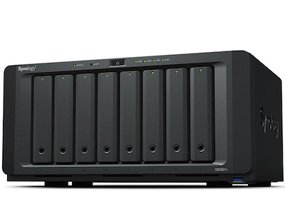 Synology DiskStation DS1821+ NAS & lagringsserver Tower Ryzen Embedded V1500B 4 GB DDR4 0 TB DiskStation Manager Sort